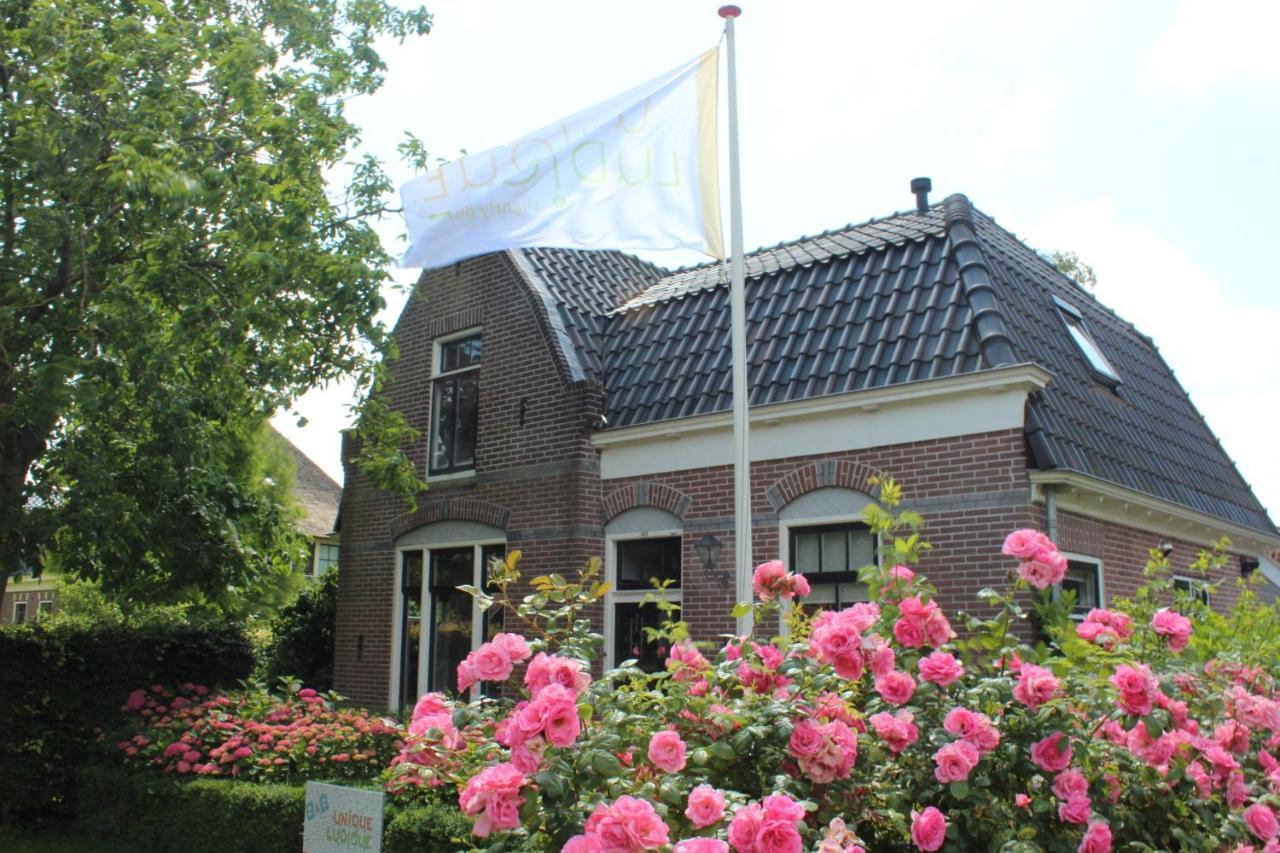 Uniqueludique Bed and Breakfast Middenbeemster Exteriör bild