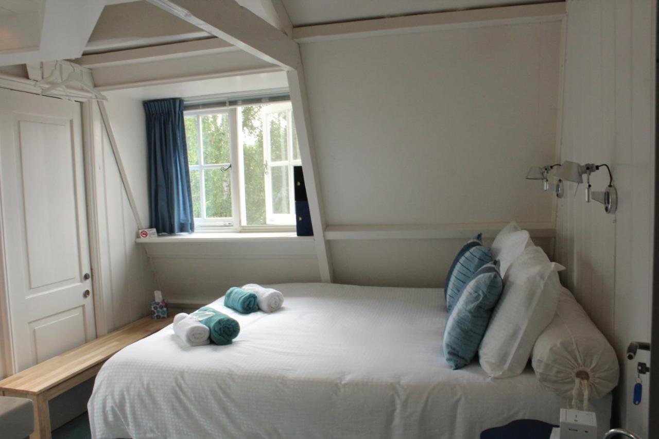 Uniqueludique Bed and Breakfast Middenbeemster Exteriör bild